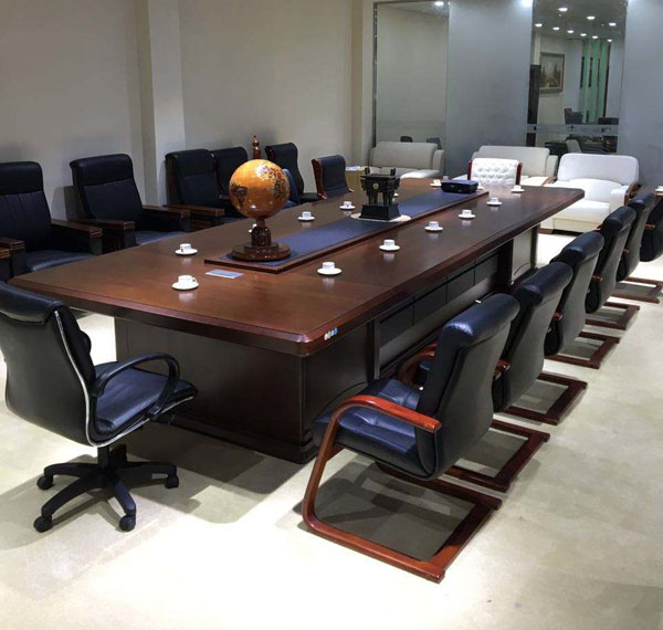 不同材質(zhì)與種類的辦公家具如何養(yǎng)護(hù)？